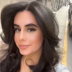 Meet your Posher, Nada